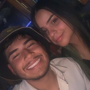 Meet your Posher, Clarissa